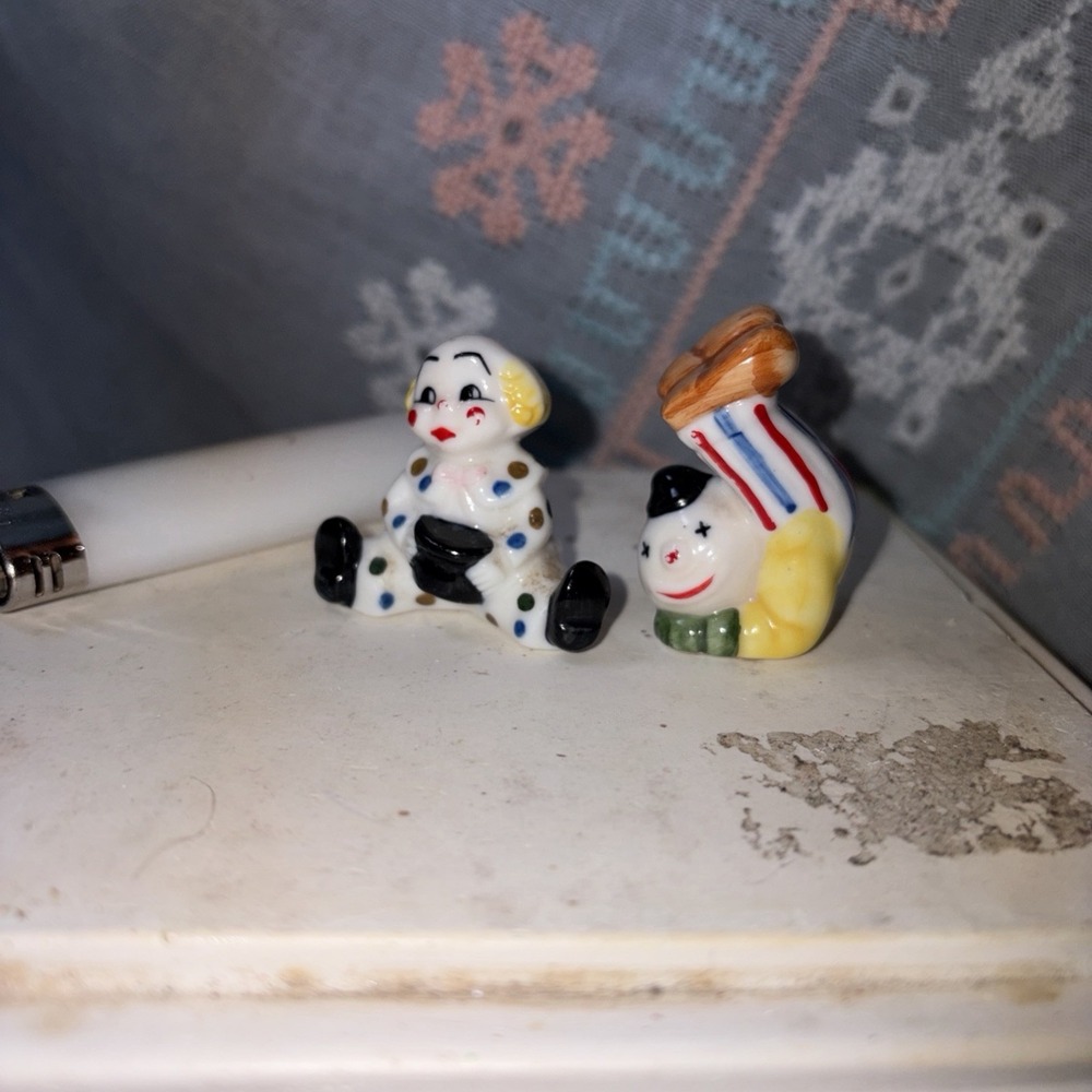 Two Bug House Bone China Porcelain Circus Clowns Hand Painted Miniature Cute!!!